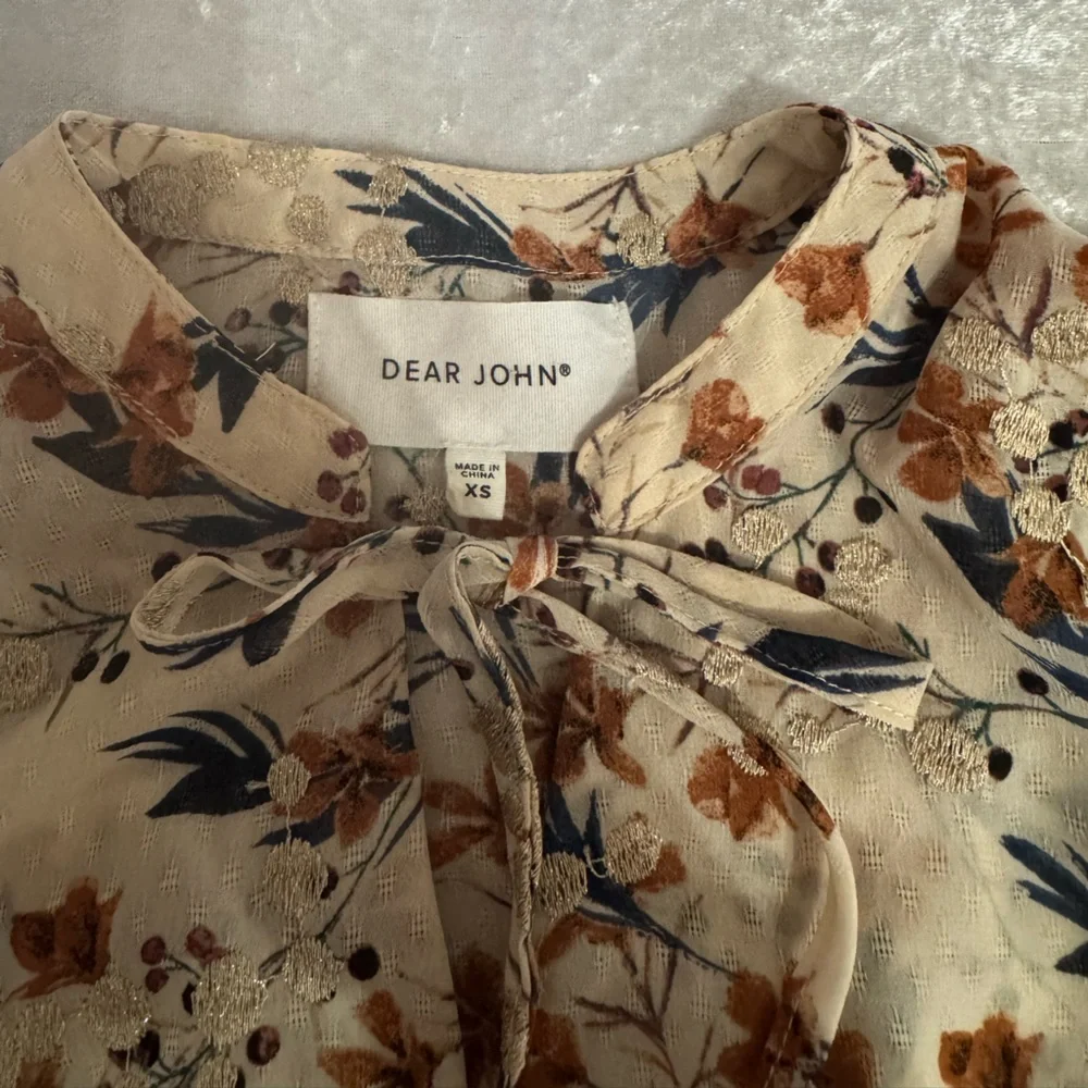 Dear John Floral Babydoll Blouse – Cream Floral – Size XS - Picture 6 of 6